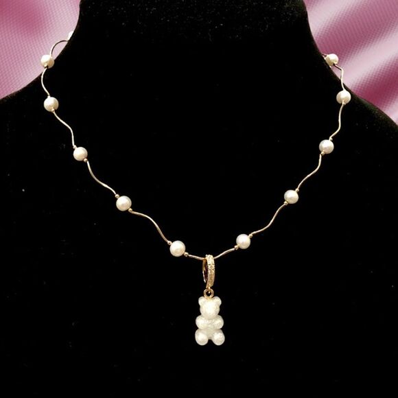 14 K GOLD AND FRESHWATER PEARLS NOSTALGIC GUMMY BEAR NECKLACE CUBIC ZIRCON - Picture 1 of 3
